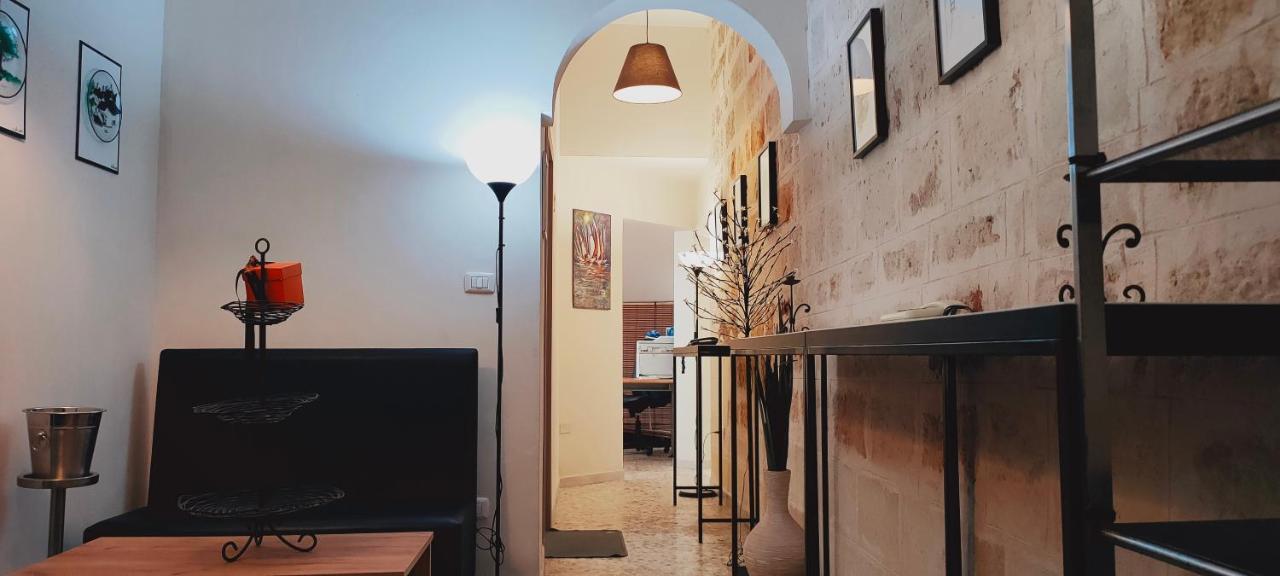 Casa Vacanza In Pieno Centro Storico Vicino Ostuni E La Riserva Di Torre Quaceto سان فيتو دي نورماني المظهر الخارجي الصورة