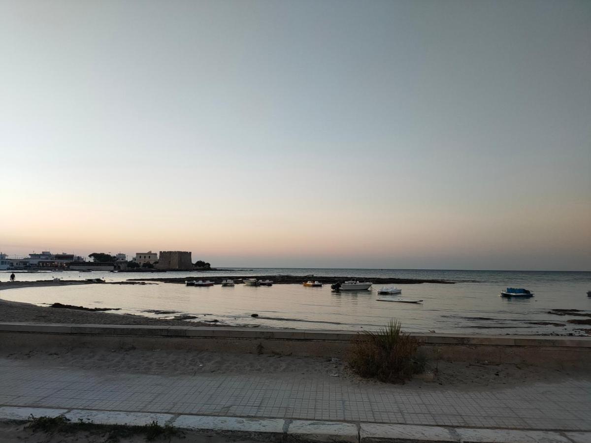 Casa Vacanza In Pieno Centro Storico Vicino Ostuni E La Riserva Di Torre Quaceto سان فيتو دي نورماني المظهر الخارجي الصورة